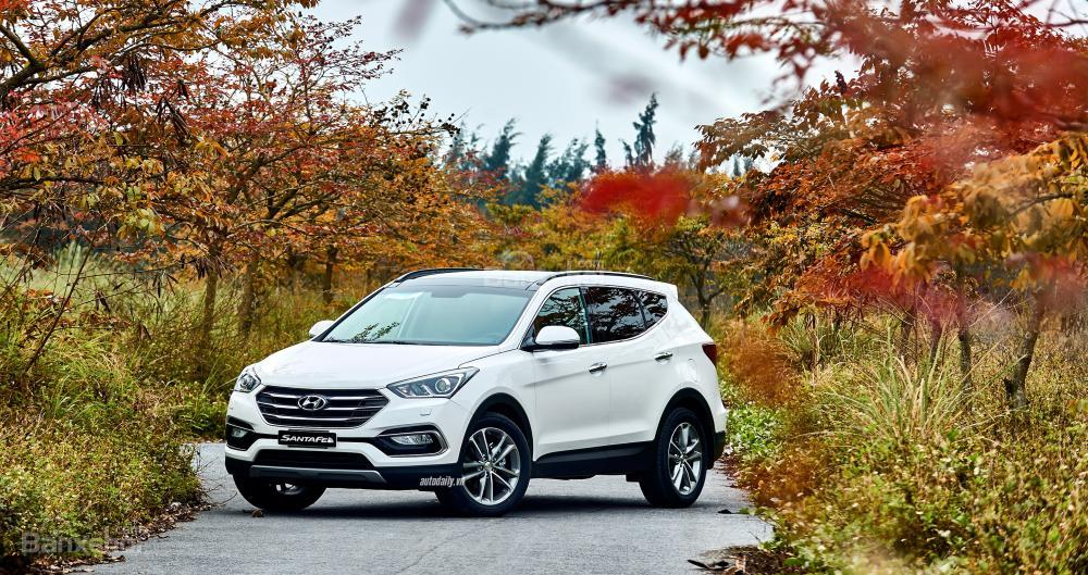 Hyundai Santa Fe 2.2 AT 4WD 2017 - Bán ô tô Hyundai Santa Fe giá tốt - Đại lý chính hãng Hyundai Thành Công, gọi Mr Tiến 0981.881.622