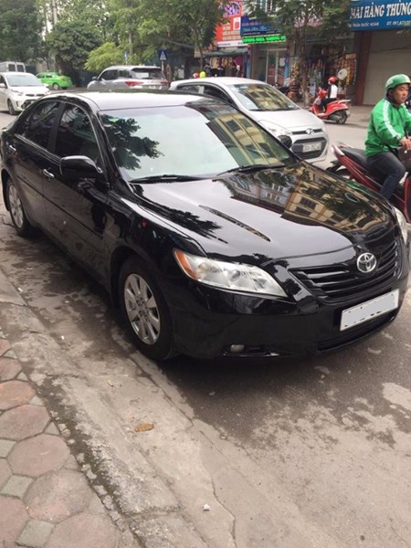 Toyota Camry LE 2007 - Chính chủ bán xe Toyota Camry LE đời 2007, màu đen, nhập khẩu