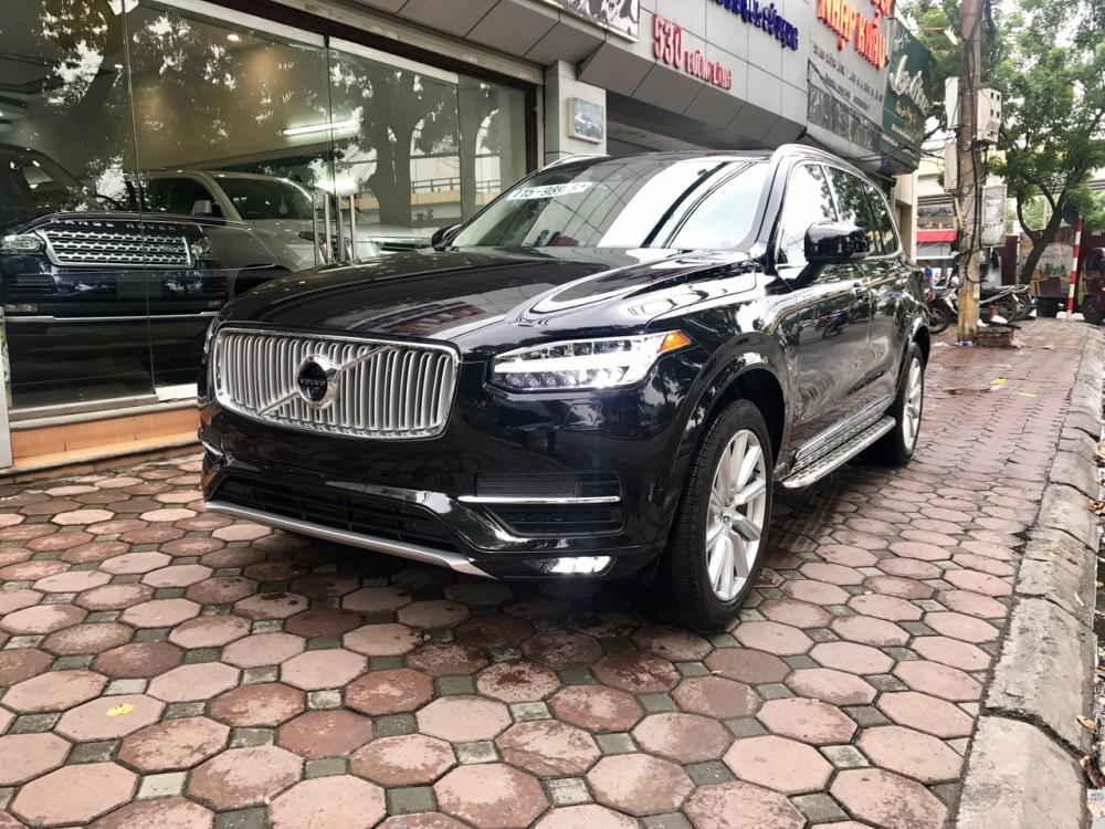 Volvo XC90 T6 2017 - Bán xe Volvo XC90 model 2017 nhập khẩu Mỹ, màu đen, mới 100%