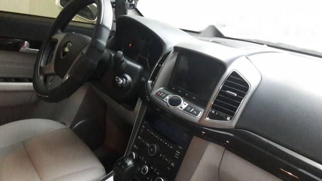 Chevrolet Captiva   LTZ  2015 - Cần bán xe Chevrolet Captiva LTZ năm 2015, màu trắng