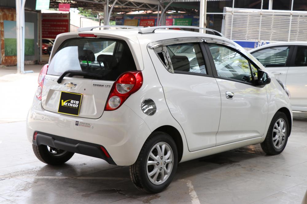 Chevrolet Spark Van 1.0AT 2015 - Bán xe Chevrolet Spark Van 1.0AT đời 2015, màu trắng, giá 280tr