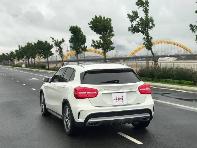 Mercedes-Benz GLA-Class  GLA45 AMG  2015 - Bán ô tô Mercedes GLA45 AMG đời 2015, màu trắng, xe nhập