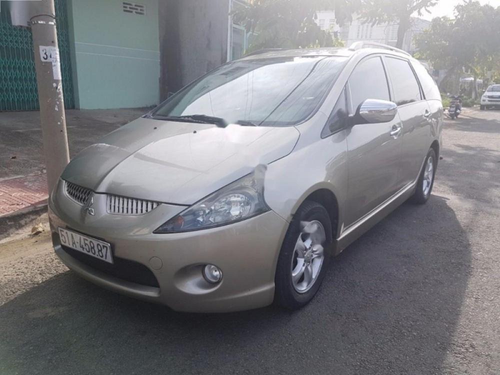 Mitsubishi Grandis 2.4 AT 2007 - Bán xe Mitsubishi Grandis 2.4 mivec đời 2007, xe gia đình, giá tốt