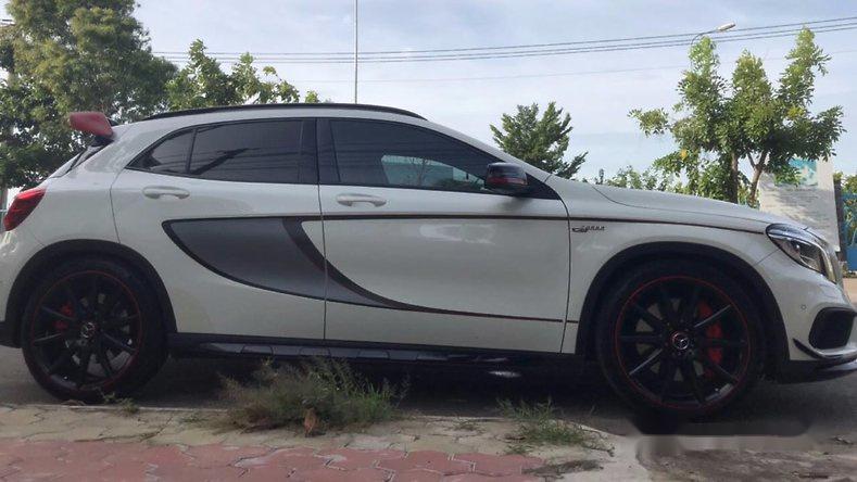 Mercedes-Benz GLA-Class GLA45 2015 - Bán xe Mercedes GLA45 đời 2015, màu trắng, nhập khẩu nguyên chiếc