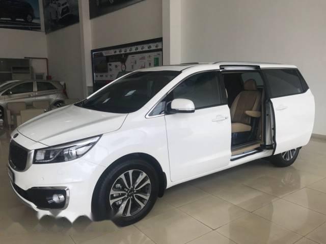 Kia Carnival   2017 - Cần bán Kia Carnival đời 2017, màu trắng