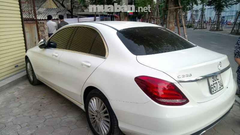 Mercedes-Benz C250 2016 - Cần bán Mercedes C250 đời 2016, màu trắng, nhập khẩu