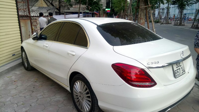 Mercedes-Benz C250 2016 - Cần bán Mercedes C250 đời 2016, màu trắng, nhập khẩu