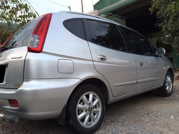 Chevrolet Vivant 2.0  2009 - Cần bán gấp Chevrolet Vivant 2.0 2009, màu bạc, chính chủ, giá tốt