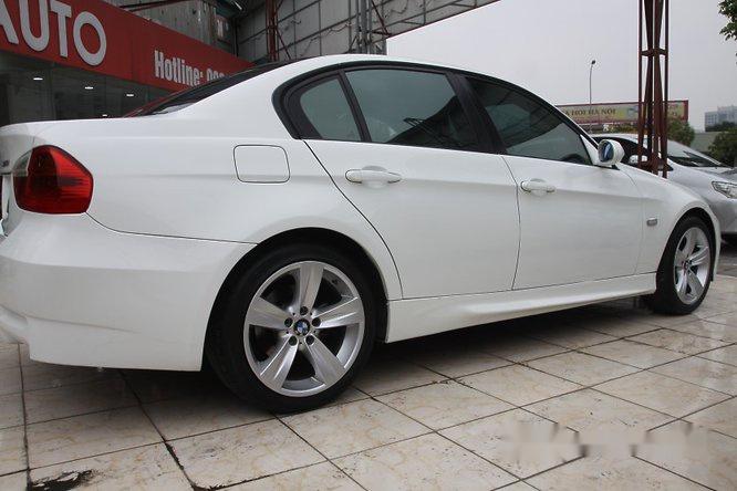 BMW 3 Series 320i 2007 - Bán BMW 3 Series 320i sản xuất 2007, màu trắng giá cạnh tranh