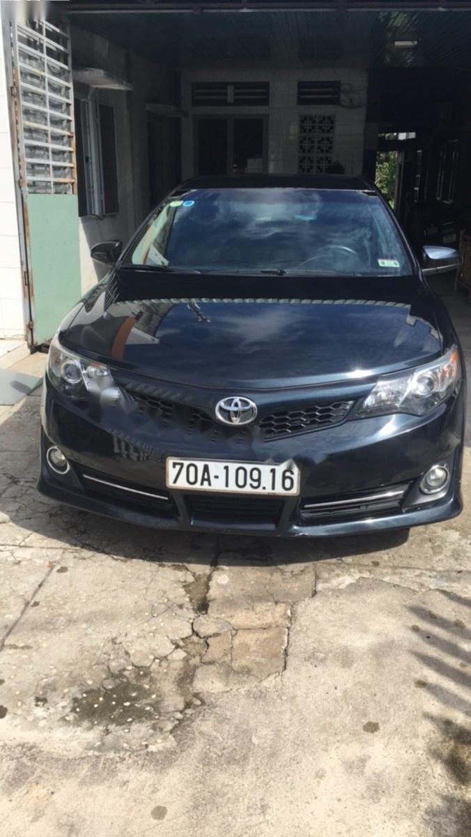 Toyota Camry SE 2013 - Bán Toyota Camry SE đời 2013, màu đen, nhập khẩu nguyên chiếc, xe gia đình