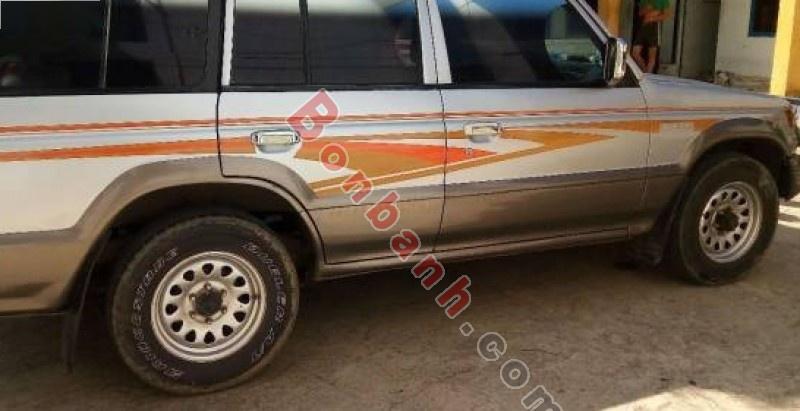Mitsubishi Pajero 2.4 1992 - Bán Mitsubishi Pajero 2.4 đời 1992, màu bạc, nhập khẩu nguyên chiếc