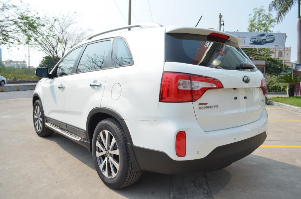 Kia Sorento GAT 2017 - Bán xe Kia Sorento máy xăng, số tự động bản tiêu chuẩn đời 2018, LH: 0938.900.433