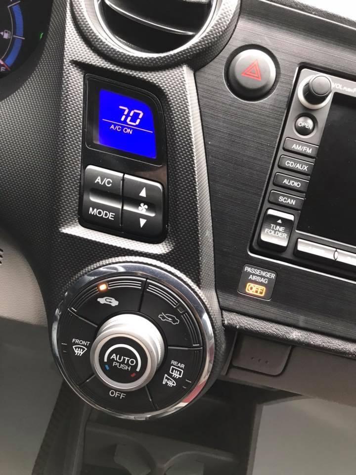 Honda Insight 2011 - Bán Honda Insight Hybrid sản xuất 2011, đăng ký 2013, chính chủ Hà Nội mua từ mới