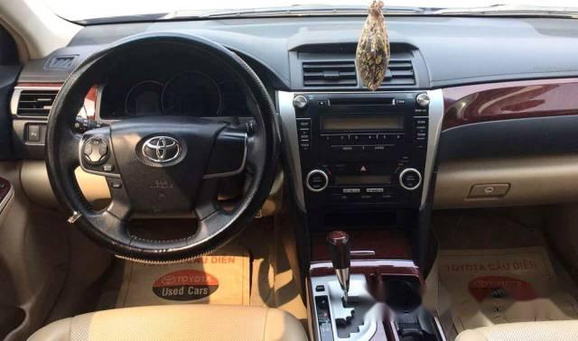 Toyota Camry   2.0E   2013 - Bán xe Toyota Camry 2.0E năm 2013, màu đen, xe cá nhân biển Hà Nội