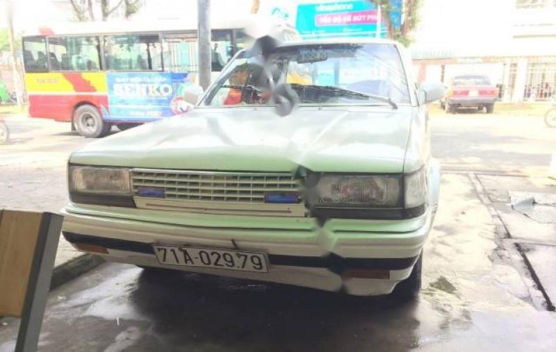 Nissan Bluebird 1.6  1990 - Bán Nissan Bluebird 1.6 sản xuất 1990, màu trắng, xe nhập, 28tr