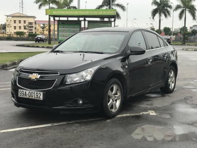 Chevrolet Cruze  LT 2010 - Bán Chevrolet Cruze LT đời 2010, màu đen đẹp như mới