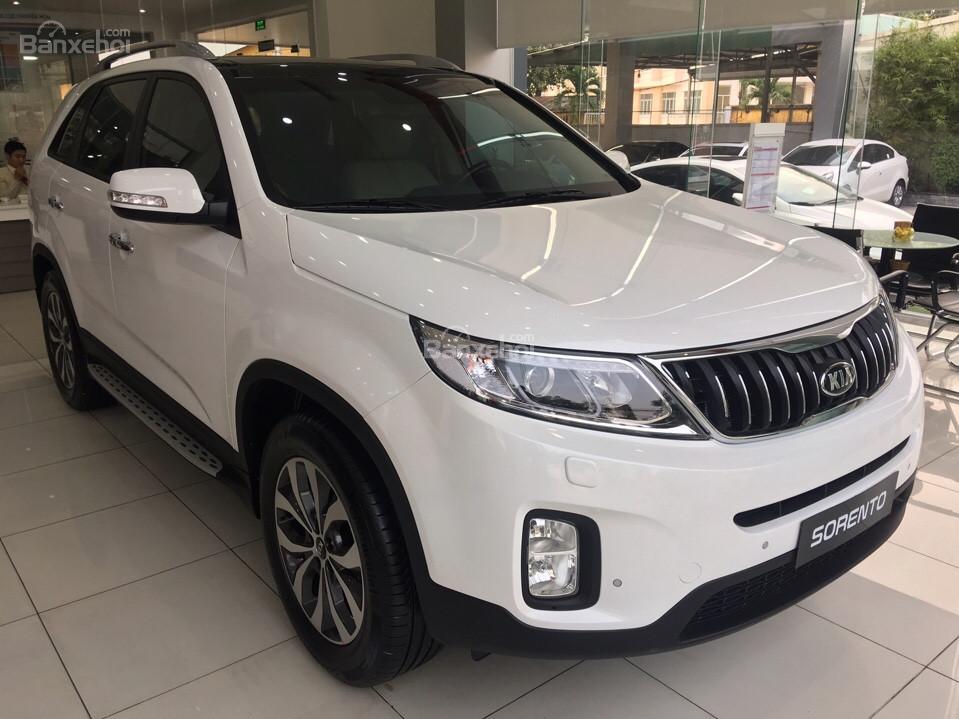 Kia Sorento 2.2 DATH  2017 - Bán ô tô Kia Sorento 2.2 DATH, máy dầu, phiên bản cao cấp năm 2018, màu trắng