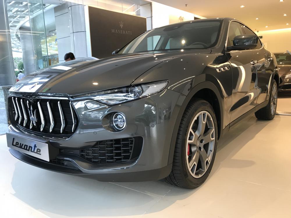 Maserati 2017 - Bán xe Maserati Levante model mới, giá tốt nhất, khuyến mãi khủng khi mua xe Maserati Levante