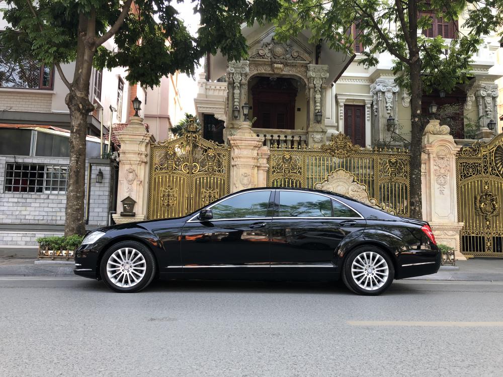 Mercedes-Benz S class S300  2011 - Mercedes S300 đời 2011, bản full option, màu đen