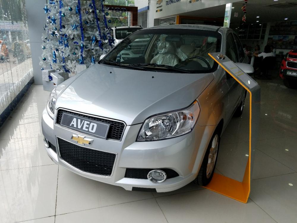 Chevrolet Aveo LT 2017 - Chevrolet Aveo TC xả hàng còn 5 xe Chevrolet Aveo, giá kịch sàn - hỗ trợ vay trả góp 77 triệu lấy xe ngay