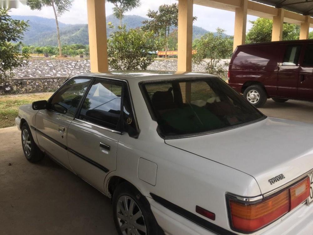 Toyota Camry 2.0 MT  1990 - Bán Toyota Camry 1990, màu trắng, nhập khẩu, 55 triệu