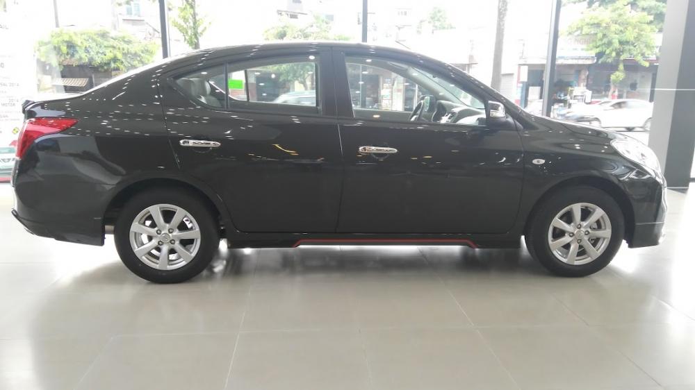 Nissan Sunny XV premium 2017 - Bán ô tô Nissan Sunny XV premium đời 2017, màu đen, 450tr