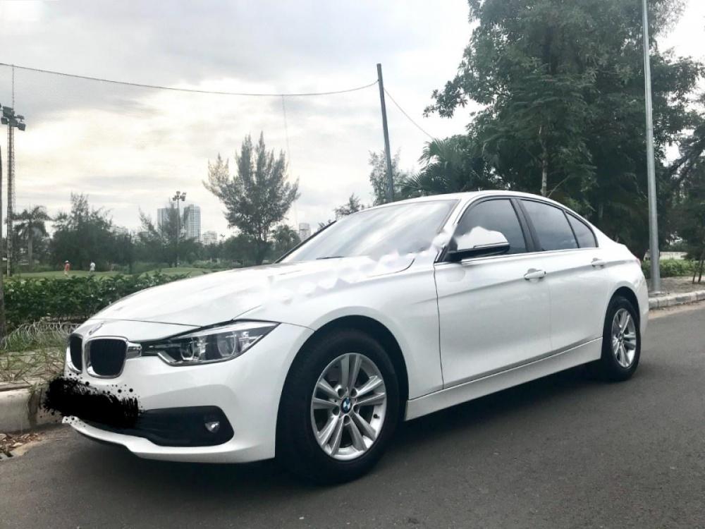 BMW 3 Series 320i GT 2016 - Cần bán lại xe BMW 3 Series 320i GT đời 2016, màu trắng, nhập khẩu nguyên chiếc