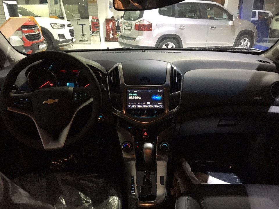 Chevrolet Cruze LTZ 1.8 2018 - Bán Chevrolet Cruze 2018, full options, góp 99%, hỗ trợ nhanh gọn, ĐT: 09.386.33.586 để biết thêm chi tiết