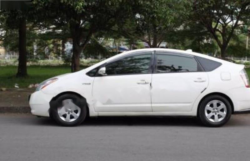 Toyota Prius 2006 - Bán Toyota Prius sản xuất 2006, màu trắng, xe nhập Mỹ