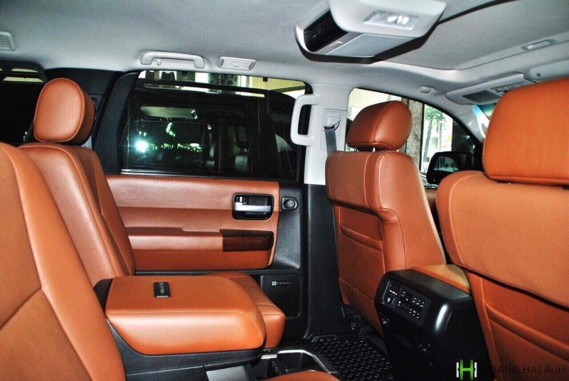 Toyota Sequoia PLATINUM 5.7 V8 2015 - Bán ô tô Toyota Sequoia Platinum 5.7 V8 đời 2015, màu đen, xe nhập