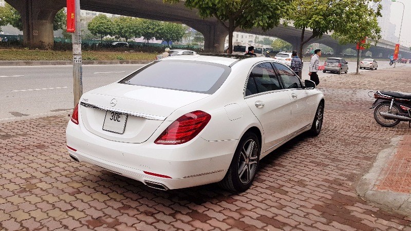 Mercedes-Benz S400 2016 - Bán xe Mercedes S400 đời 2016, màu trắng, nhập khẩu chính hãng, như mới