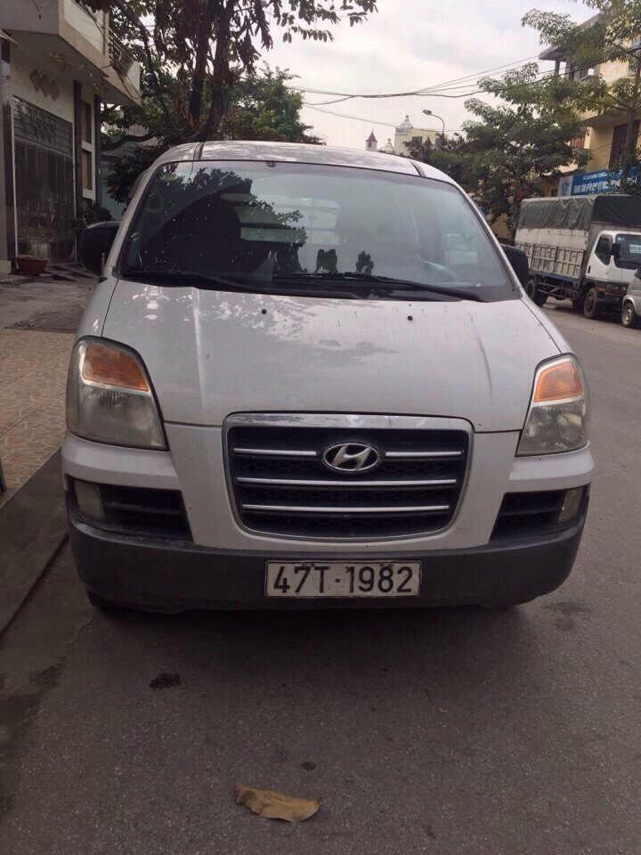 Hyundai Starex 2006 - Bán xe bán tải Hyundai Starex 6 chỗ 8 tạ, đời 2005, máy cơ, số sàn