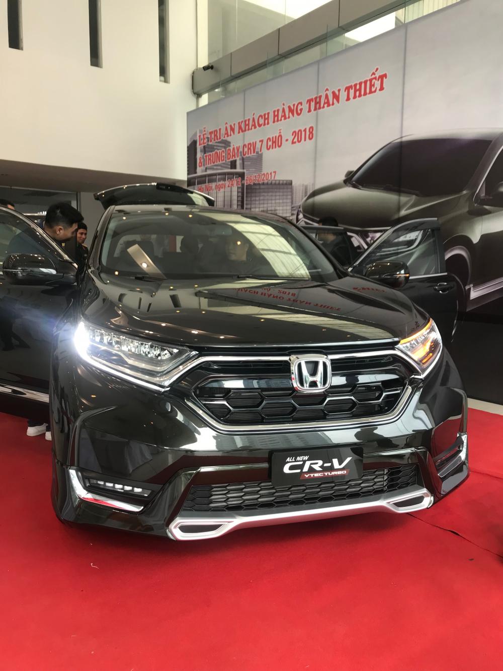 Honda CR V 2018 - Honda Mỹ Đình bán Honda CR V bản G full option 2018, màu đen, nhập khẩu nguyên chiếc. LH: 0978776360