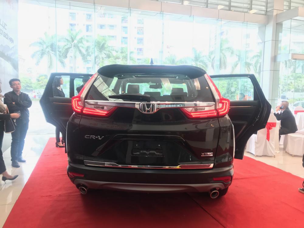 Honda CR V 2018 - Honda Mỹ Đình bán Honda CR V bản G full option 2018, màu đen, nhập khẩu nguyên chiếc. LH: 0978776360