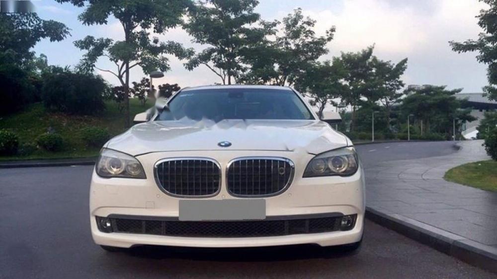 BMW 7 Series 750Li 2009 - Cần bán BMW 7 Series 750Li sản xuất 2009, màu trắng, nhập khẩu nguyên chiếc còn mới