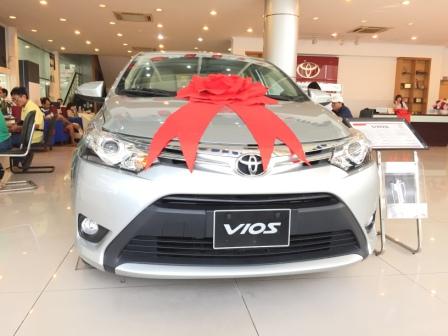 Toyota Vios E MT 2018 - Vios E MT 2018- 493tr, ưu đãi bảo hiểm+phụ kiện lên đến 40tr, hỗ trợ vay 90%. L/H: 0977681752- Hoàng Danh