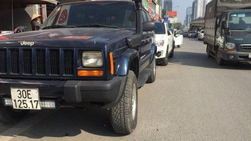 Jeep Cherokee   4.0 AT  2001 - Cần bán Jeep Cherokee 4.0 AT đời 2001, 250tr