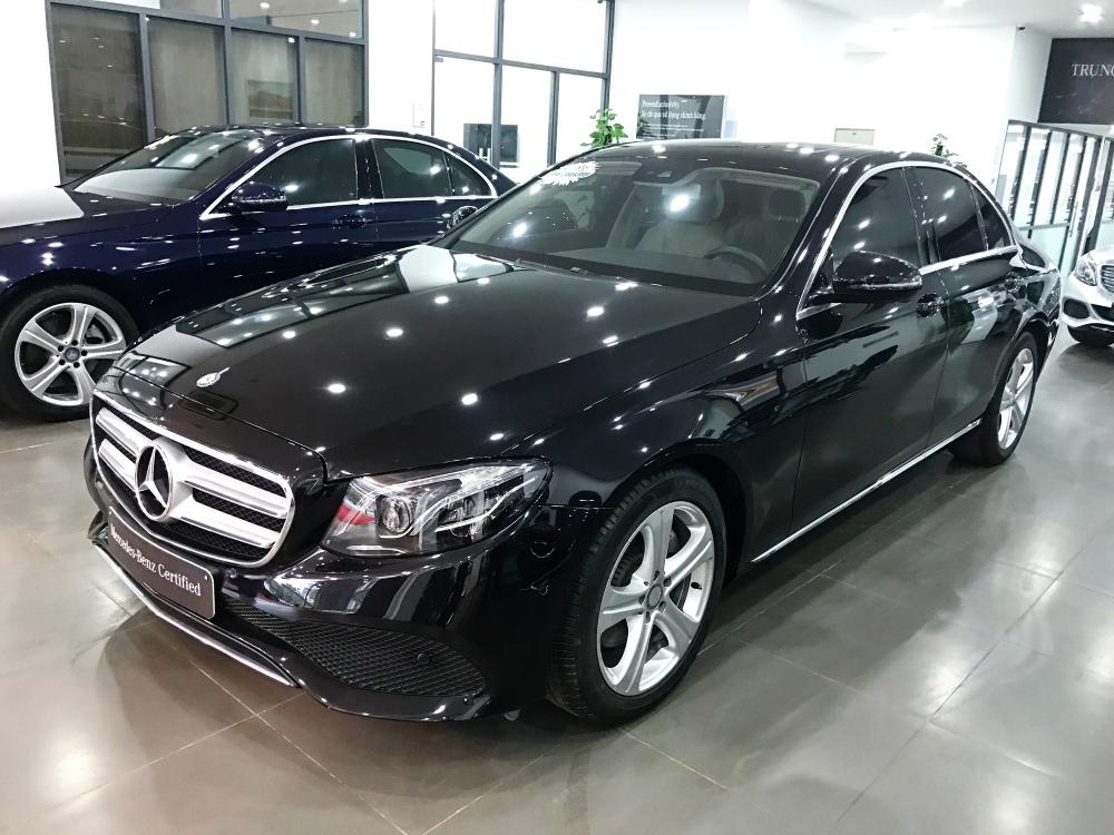 Mercedes-Benz E class E250 2017 - Bán Mercedes E250 2017 chạy lướt, màu đen cực rẻ