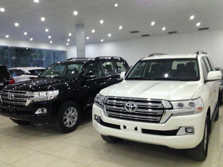 Toyota Land Cruiser VX 2018 - Bán Toyota Land Cruiser năm 2018 màu trắng, 3 tỷ 650 triệu, nhập khẩu nguyên chiếc