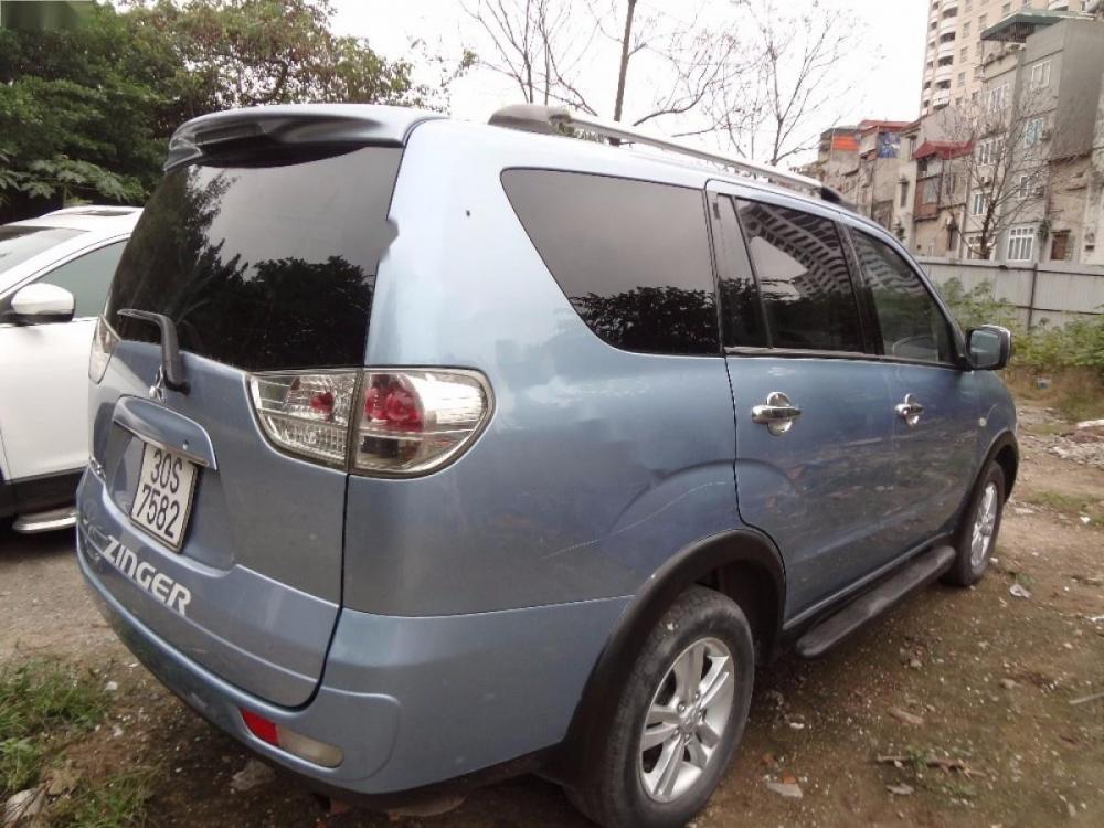 Mitsubishi Zinger 2009 - Cần bán Mitsubishi Zinger đời 2009 số sàn, giá chỉ 315 triệu