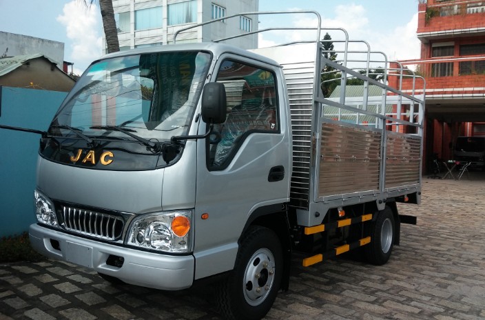 JAC HFC 1030K3 2017 - Cần bán xe tải Jac 1T5, thùng kín, giá cạnh tranh