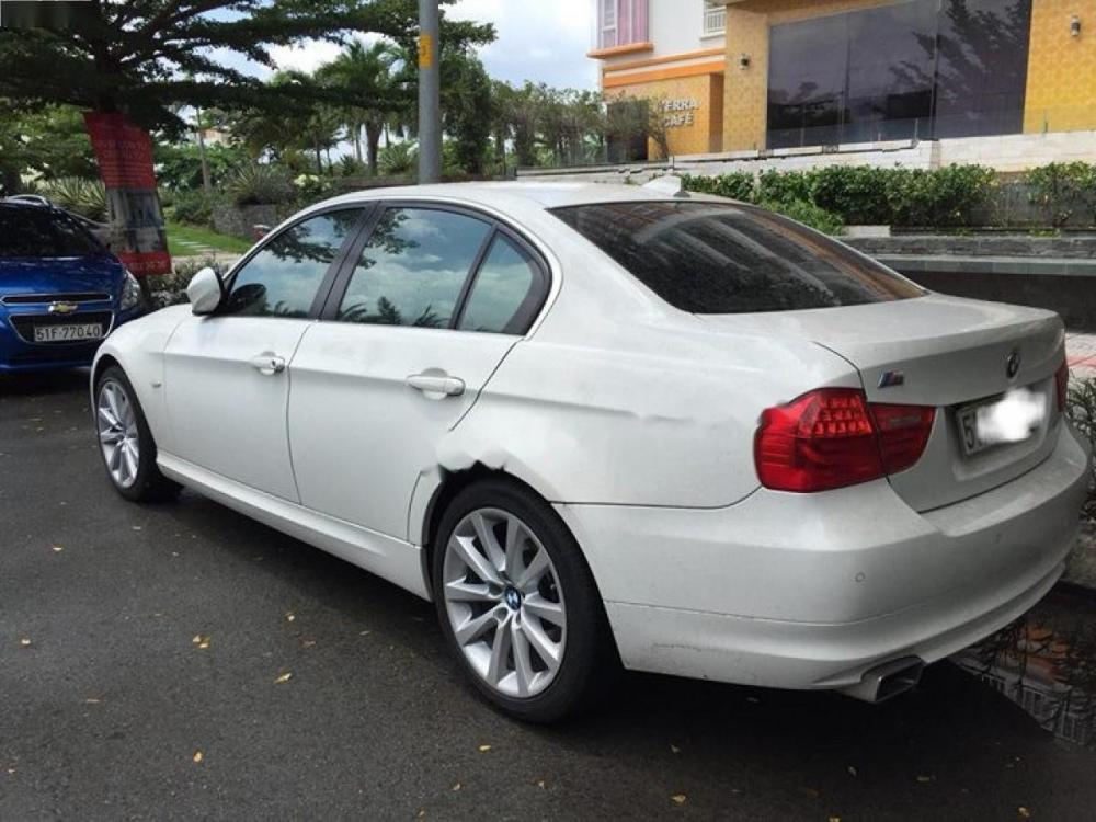 BMW 3 Series 320i 2011 - Bán BMW 3 Series 320i đời 2011, màu trắng, nhập khẩu nguyên chiếc còn mới