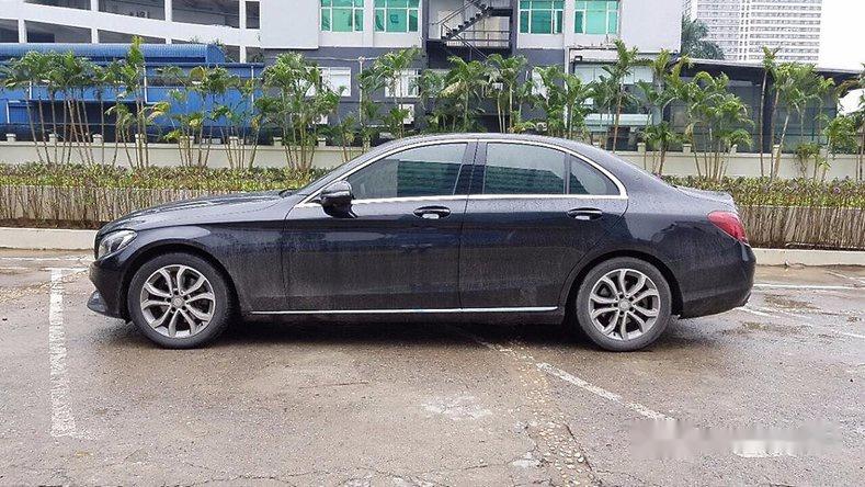 Mercedes-Benz C class C200 2015 - Bán lại xe Mercedes C200 đời 2015, màu đen