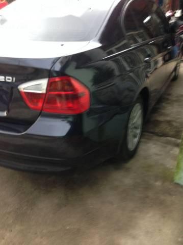 BMW 3 Series  320i  2007 - Bán xe BMW 3 Series 320i đời 2007 số tự động, 435 triệu