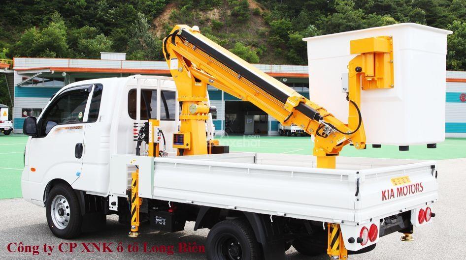 Xe tải 1000kg 2018 - Bán xe thang nâng người lên cao, xe sửa chữa điện từ 12-18m, 20-25m, 30m đời 2017-2018