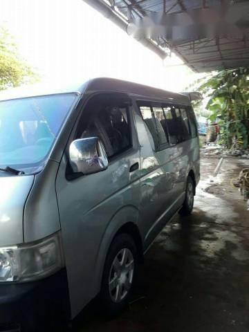 Toyota Hiace 2007 - Di cư nước ngoài cần ra đi em Toyota Hiace đời 2007, màu xanh