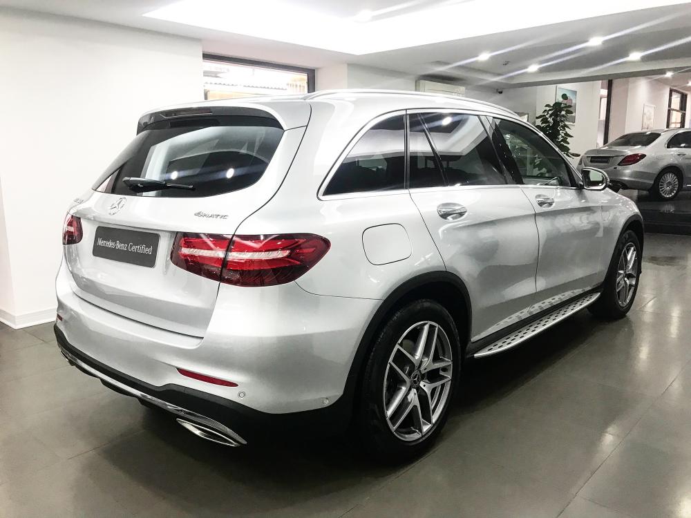 Mercedes-Benz Smart GLC300 2017 - Bán Mercedes GLC300 AMG 2017, chính chủ chạy lướt giá tốt