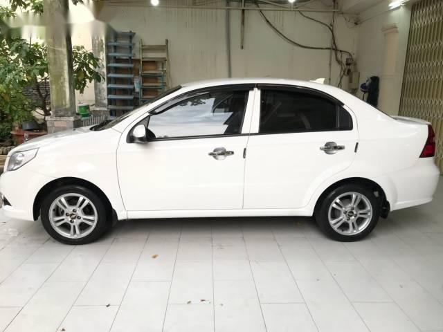 Chevrolet Aveo  LT 2015 - Bán xe Chevrolet Aveo LT năm 2015, màu trắng số sàn