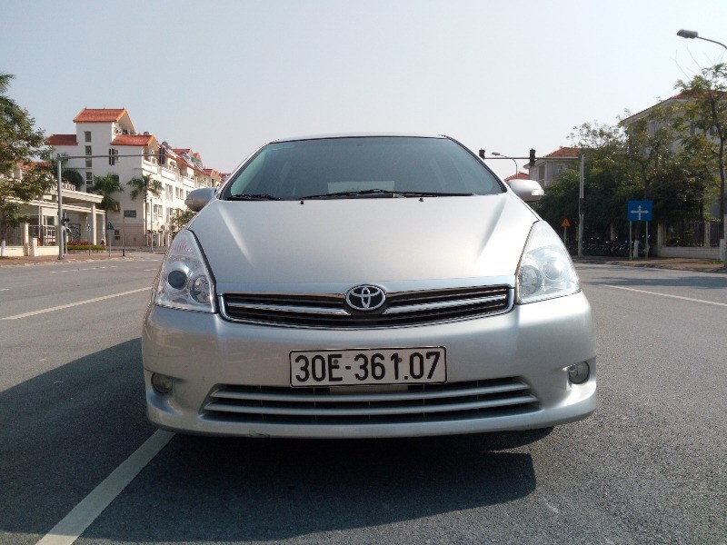 Toyota Wish 2009 - Cần bán gấp Toyota Wish đời 2009, màu bạc, nhập khẩu chính hãng