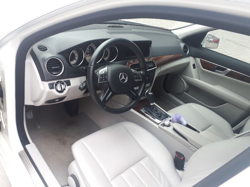 Mercedes-Benz C250 2012 - Bán xe Mercedes C250 đời 2012, màu trắng, nhập khẩu, giá tốt